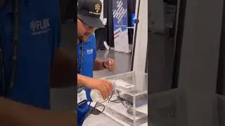 Underwater PC still works 🤯 *immersion cooling*