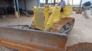 TRATOR DE ESTEIRA NEW HOLLAND FD9