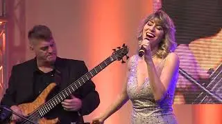 Bodyguard Medley live  - Ilaria Della Bidia short cut