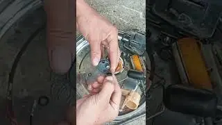 Kỹ thuật thay m&ocirc; tơ bơm xăng xe tay ga cho bạn mới