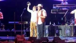 Bruno Mars - Just The Way You Are @ Palacio Vistalegre - The Moonshine Jungle Tour (Nov 15, 2013)