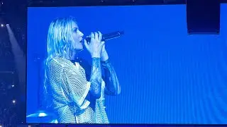 Breaking The Habit - Linkin Park Live at Barclays Arena Hamburg, Germany (22.09.24)