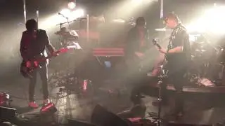 [3] Queens of the Stone Age 