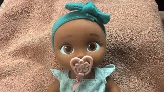 Happy Friday with my new Mini Be Loved Baby; Logan Lorraine made by IMC Toys🤗💓