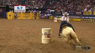 Stevi Hillman Wins Round 3 Barrel Racing at the WNFR 2021