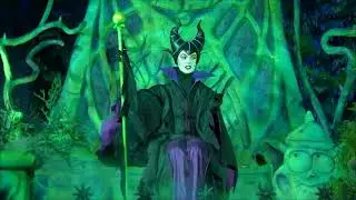 Maleficent Treat Trail | Oogie Boogie Bash at Disney California Adventure 🐉🔥🍬