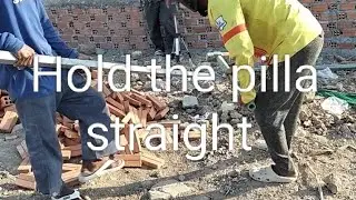Hold the pilla straight 