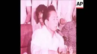 SYND 30 8 76 PRESIDENT MARCOS HOLDS PRESS CONFERENCE ABOUT COMMUNIST DISSIDENTS