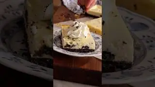 Easy Oreo Cheesecake Bars
