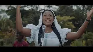 CLAIRE BAHI -   HOSANNA (CLIP OFFICIEL)