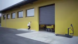 GO ITALIA garage doors : SKATE FREEDOM!