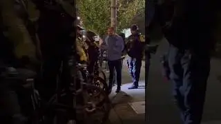 Grupos radicales protestan contra ICE en Portland #voznews #daystar