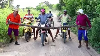 seu mane interrompe o trânsito