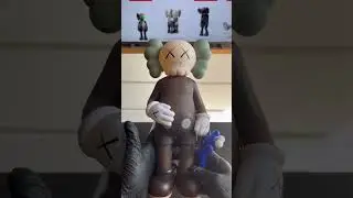 Kaws Share Blue 31cm