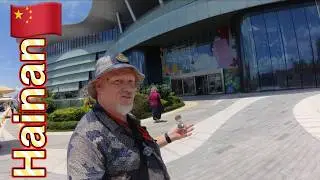 Exploring Haikou: Luxury Mall vs Street Food in China's Hawaii (Epic Day!)