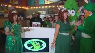 WFAA visits Mansfield Pickle Parade & Palooza