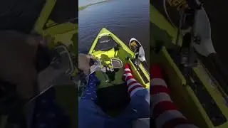 Landing a drone from a kayak #fishing #louisiana #bankfishing #venice #kayakfishing #dronevideo