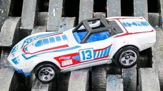 Shredding Hot Wheels Night Burnerz 5 Pack!  Night Burnerz Unboxed and Destroyed