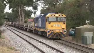 New Bordertown Freight & 2212 back in the Hills: Trains in the Adelaide Hills
