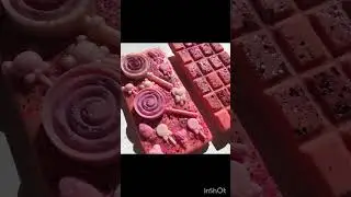 স্ট্রবেরি ফ্লেভারের কাস্টমাইজড চকলেট।Strawberry Flavour Customised Chocolates