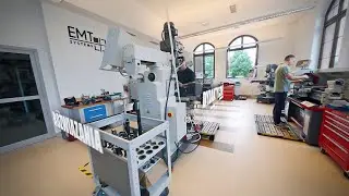 Lot dronem przez laboratoria szkoleniowe EMT-Systems w Cechowni, w Gliwicach. Zobacz nasz potencjał!