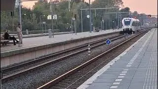 [Toeter] Arriva D-GTW 2/6 komt als RS4 door station Groningen Europapark! (30-09-2025)