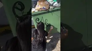 SHE CATCHES A QUICK TAG 👀 #graffiti #graffitiart #shorts