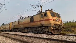 Electric Train || বিদ্যুৎ চালিত ট্রেন😯