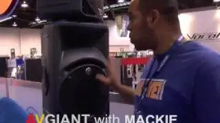 Активные колонки Mackie SRM-450 V2 на выставке NAMM с AVGIANT