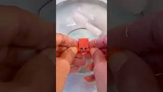 Watch this👀! Color changing shopkins 🩷 #colorchange #shopkins #waterplay #fun #watchthis