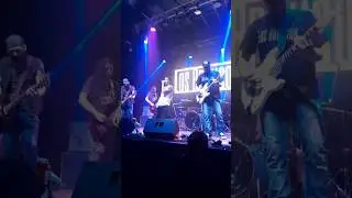 @losbronsonrock  Jugar con fuego.10/5/25   @elemergentealmagro #rockargentino