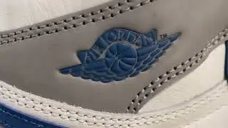 Unboxing True Blue Jordan 1s from Flight Club full part 🔥 #sneakers #flightclub