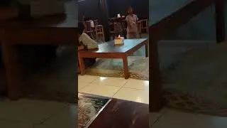 equin sedang live sekarang!