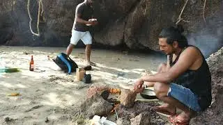 Cooking on Hidden Beach of Goa #travel #panaji #goa #cooking #beach #goabeach #goaparty #trending