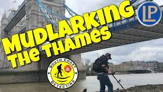 MudLarking Thames Forshore Tower Bridge | Metal Detecting UK (108)