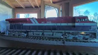 Running my Scaletrains ET44AC's :)