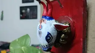 Clay craft | Cow face wall hanging by using used foil paper #subscribe #trending #diy &lrm;@artfromtrash
