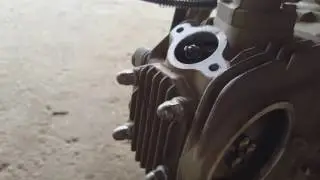 TUTO dirt bike n&deg;5 // comment r&eacute;gler ces soupapes ?