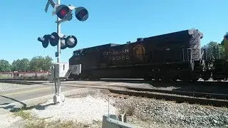 Canadian Pacific leads autoracks off the Callahan Subdivision
