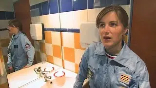 Моя мама тратит время на воровство