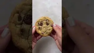Show me a better way to use up leftover egg yolks than making cookies 💃🏼 I also have a an egg white