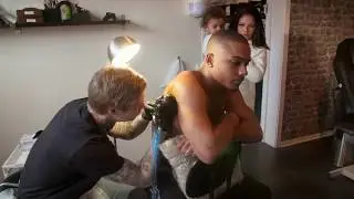 Emil tatuerar 