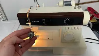 Singer 5528 Sewing Machine: Loading The Bobbin