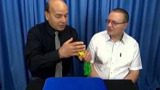 Chameleon Silks Change Color in Your Hand - MagicTricks.com