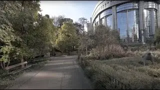 Walkthrough Brussel on a sunny Autumn morning. (EU building and Leopold park)