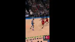 Aaron Wiggins with the poster SLAM!! 🚨🚨🚨