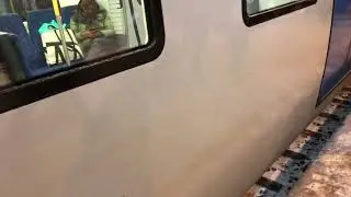X60B Pendelt&aring;g Mot Uppsala avg&aring;r fr&aring;n M&auml;rsta.