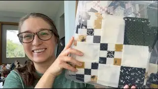 How I store my projects and check in for Week 2 for my Halloween Stargazer quilt