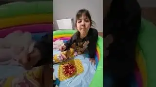 çocuklar nerede ise çıkar hemen ortaya