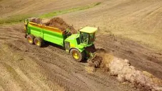 [DRONE] [4K] Degroote GreenCargo !! - UNIQUE Machine - Epandage de fumier - Août 2017 - Nivelles
